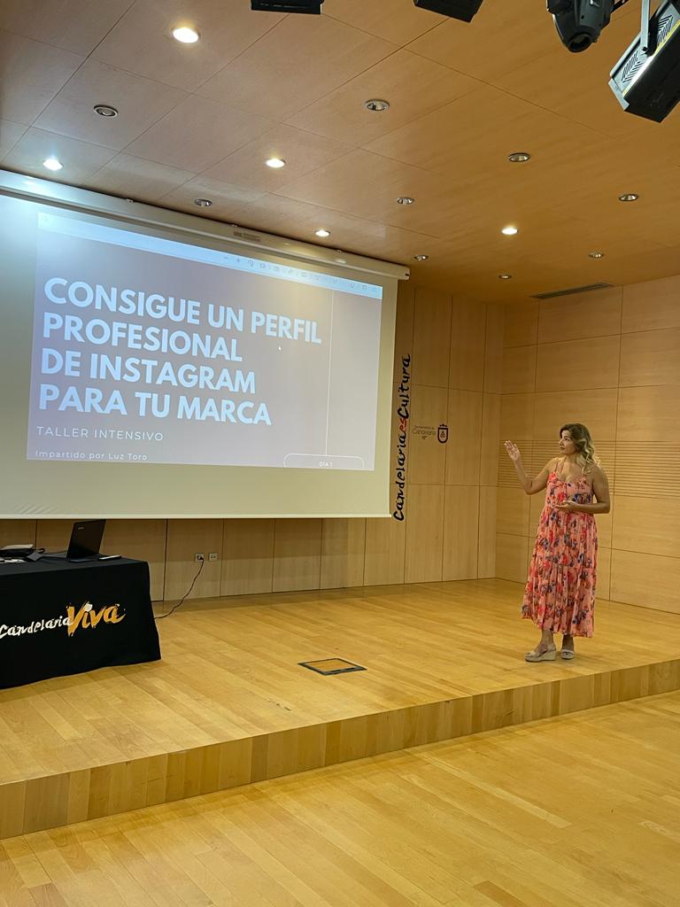 Primera sesión del taller Consigue un perfil profesional de Instagram para tu marca